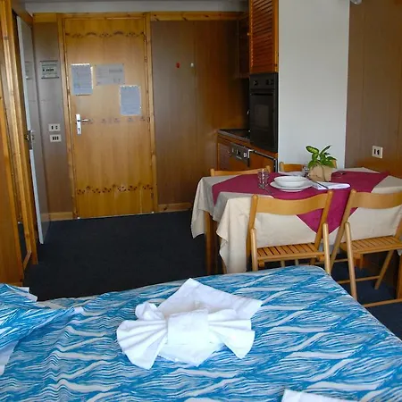 Aparthotel Il Vigo Di 3*